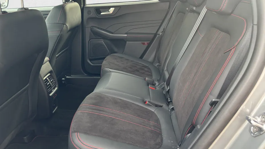 FORD Kuga Kuga 2.5 FHEV FWD ST-Line X eCVT