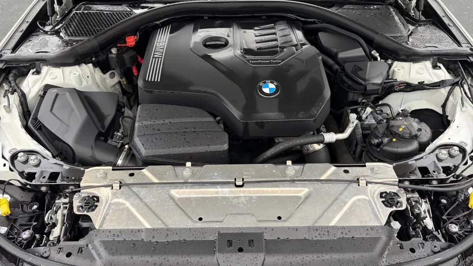 BMW Seria 3 318i M Sport aut
