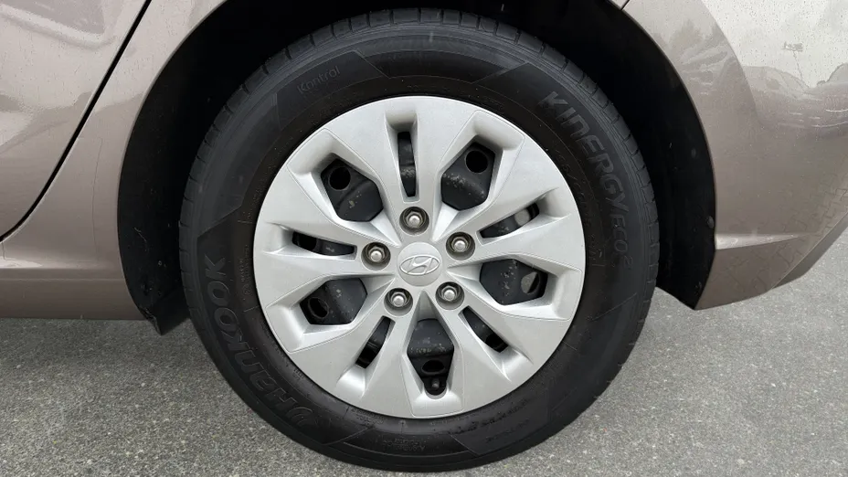 HYUNDAI i30 i30 1.5 DPI Modern