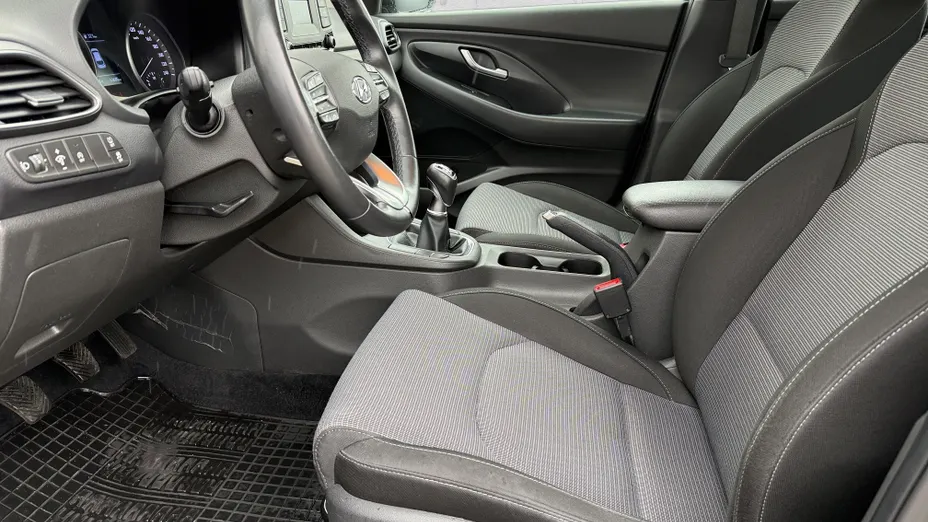 HYUNDAI i30 i30 1.5 DPI Modern