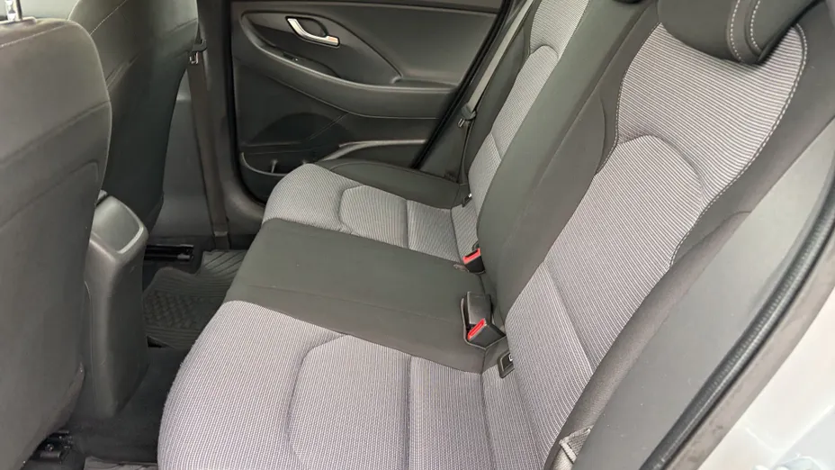 HYUNDAI i30 i30 1.0 T-GDI Modern