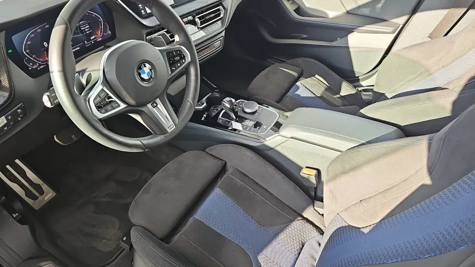 BMW Seria 2 220i xDrive M Sport sport-aut