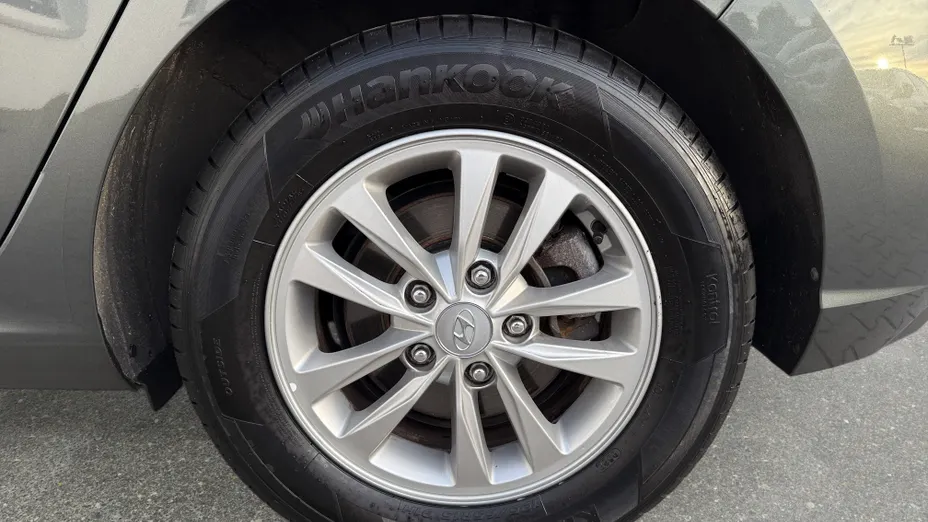 HYUNDAI i30 i30 1.0 T-GDI Modern