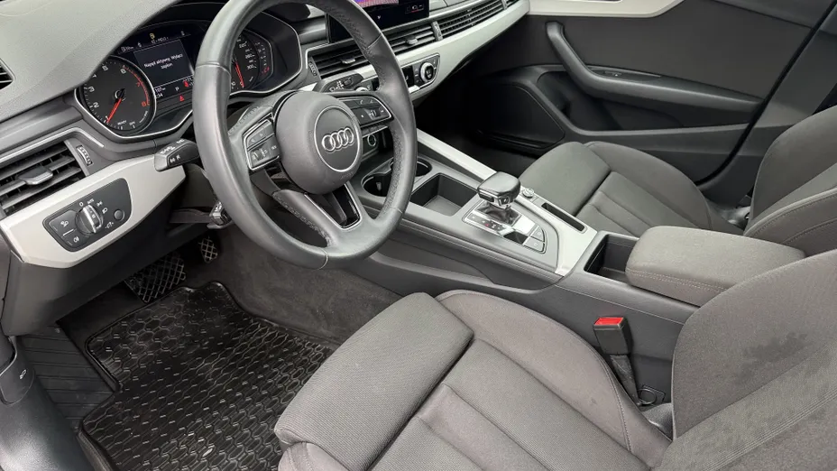 AUDI A4 A4 35 TFSI mHEV S tronic