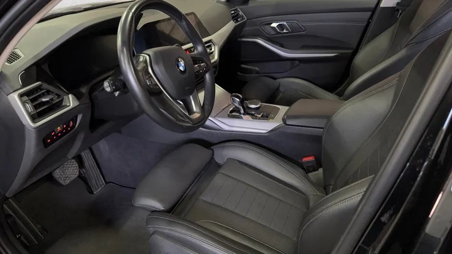BMW Seria 3 320d xDrive mHEV Advantage aut