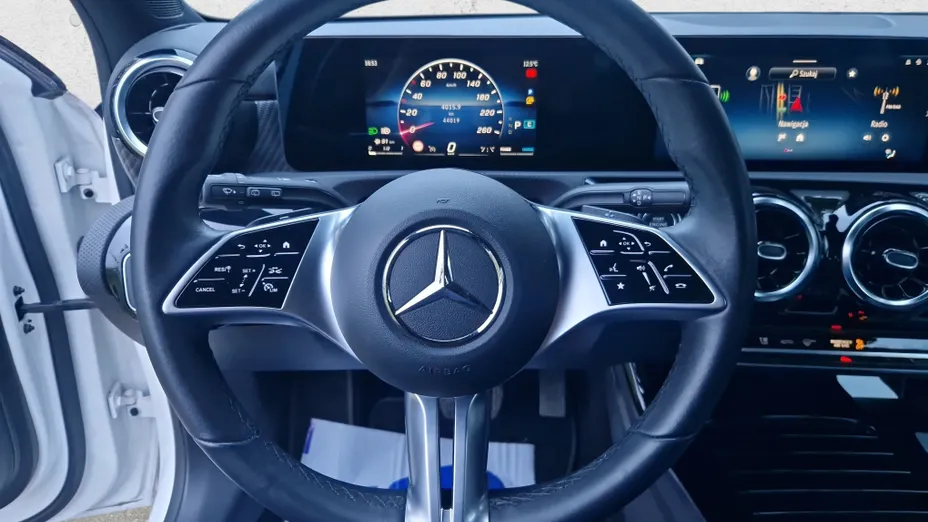 MERCEDES-BENZ A Klasa A 180 Progressive 7G-DCT