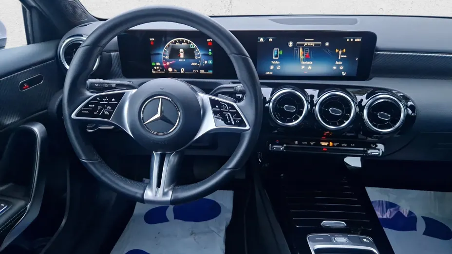 MERCEDES-BENZ A Klasa A 180 Progressive 7G-DCT