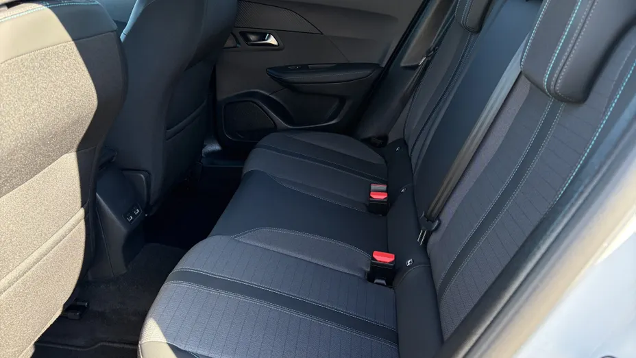 PEUGEOT 2008 2008 1.2 PureTech Allure Pack S&S EAT8