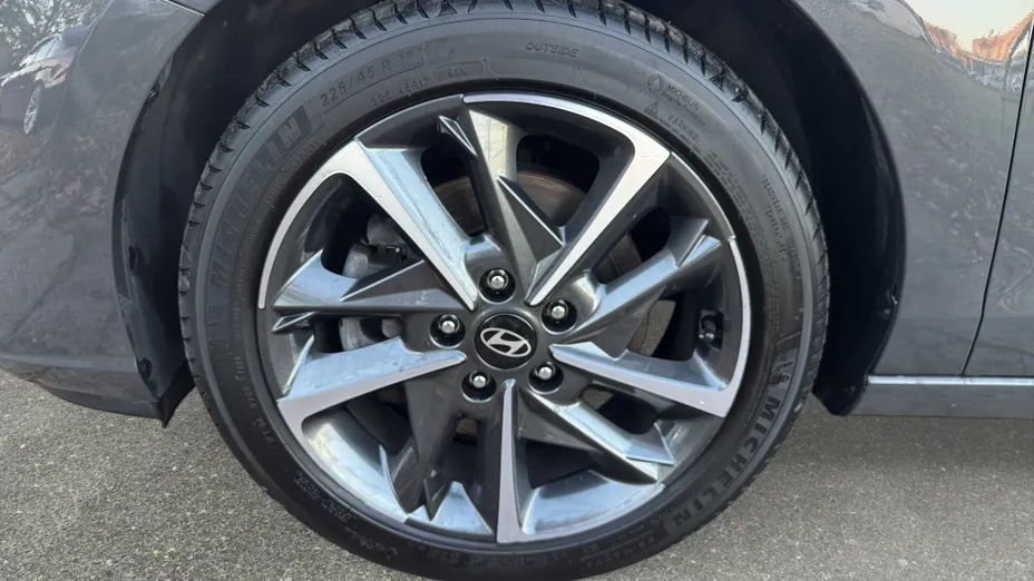 HYUNDAI i30 i30 1.5 T-GDI 48V Smart DCT