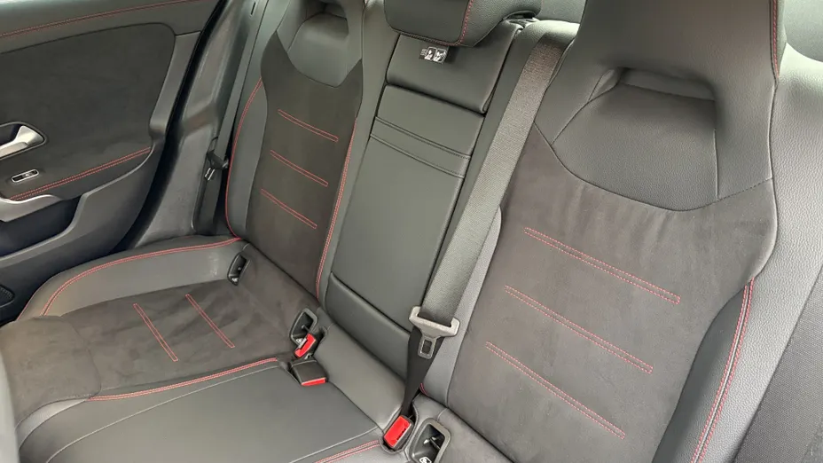 MERCEDES-BENZ CLA CLA 200 mHEV AMG Line 7G-DCT