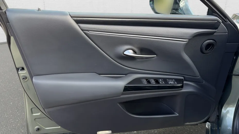 LEXUS ES ES 300h Business Edition