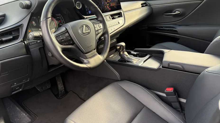 LEXUS ES ES 300h Business Edition