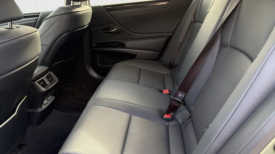 LEXUS ES ES 300h Business Edition