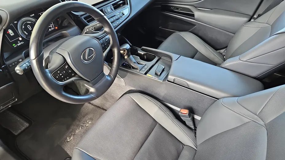 LEXUS ES ES 300h Business Edition