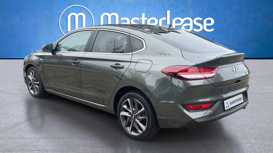 HYUNDAI i30 i30 Fastback 1.5 T-GDI 48V Smart DCT