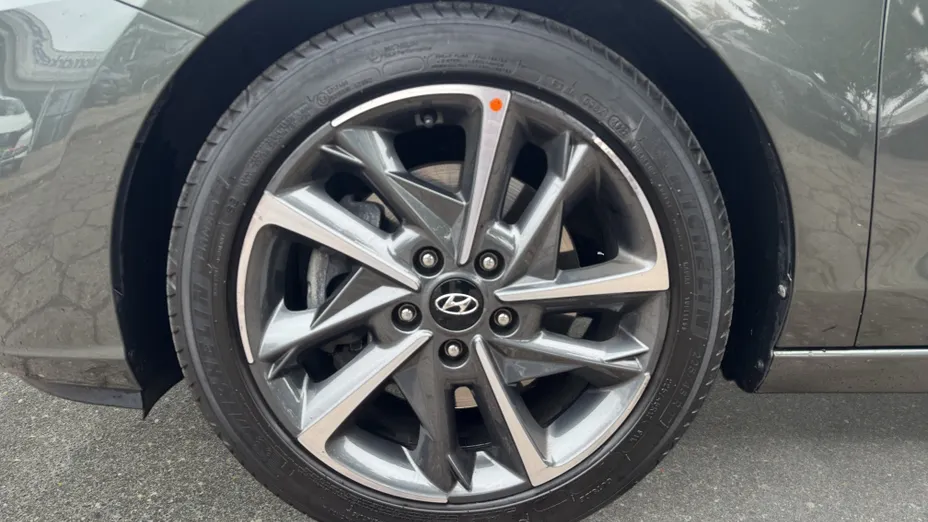 HYUNDAI i30 i30 Fastback 1.5 T-GDI 48V Smart DCT