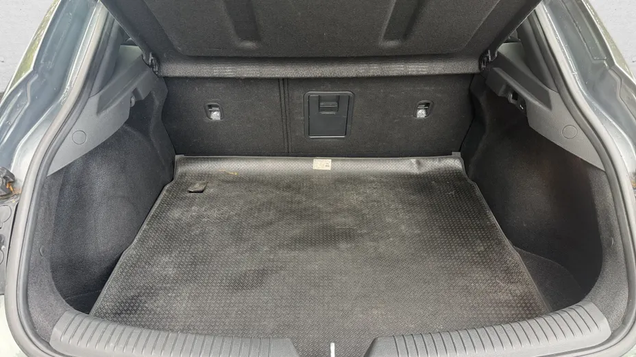 HYUNDAI i30 i30 Fastback 1.5 T-GDI 48V Smart DCT