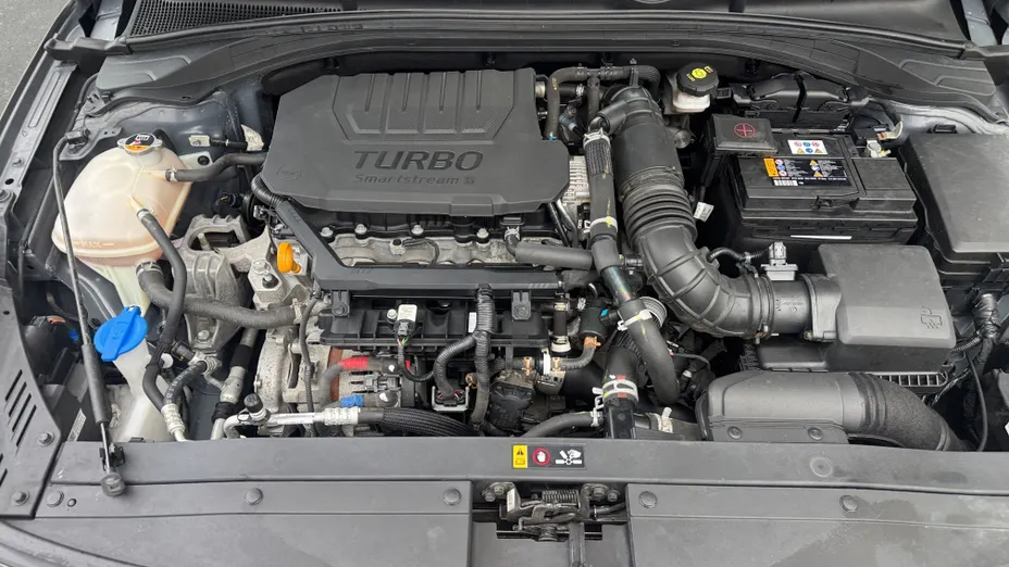 HYUNDAI i30 i30 Fastback 1.5 T-GDI 48V Smart DCT