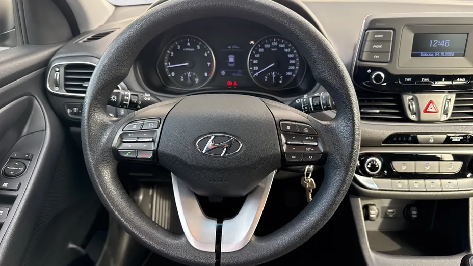HYUNDAI i30 i30 1.4 Classic +