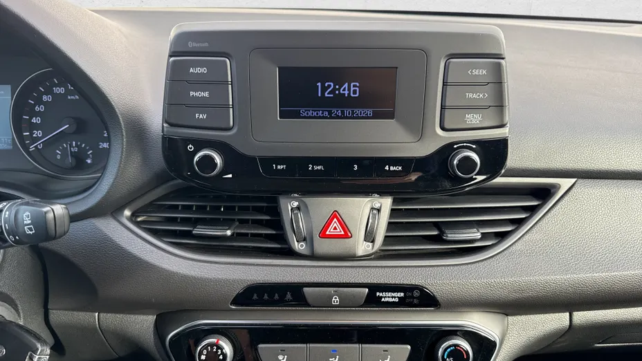 HYUNDAI i30 i30 1.4 Classic +