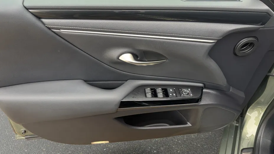 LEXUS ES ES 300h Business Edition