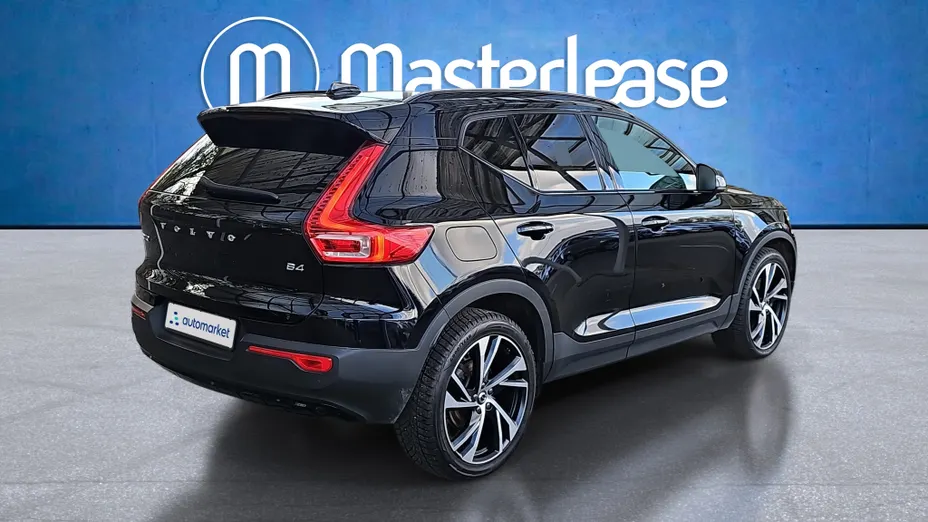 VOLVO XC40 XC40 B4 Plus Dark aut