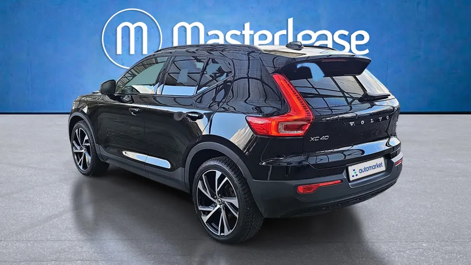 VOLVO XC40 XC40 B4 Plus Dark aut