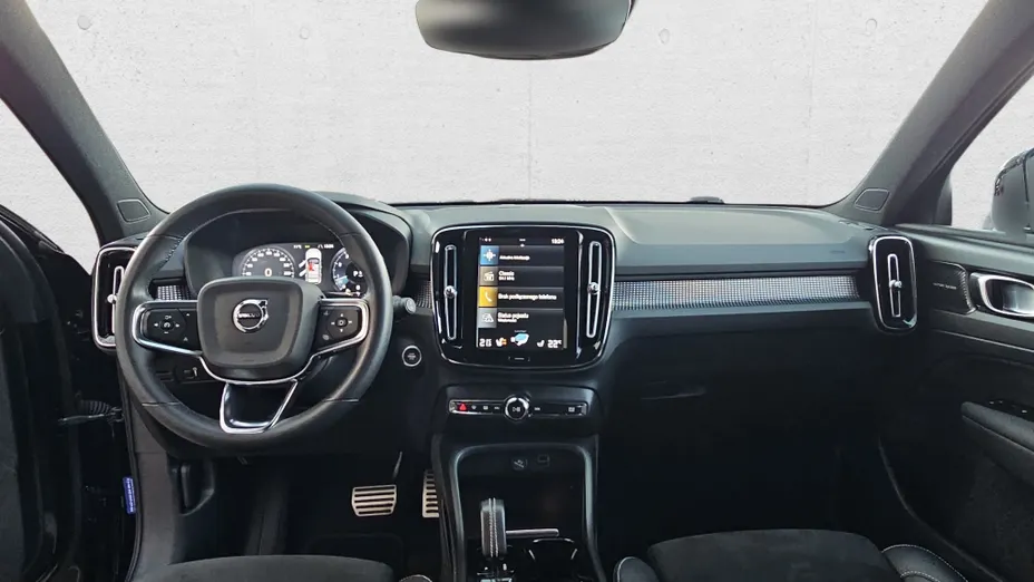 VOLVO XC40 XC40 B4 Plus Dark aut