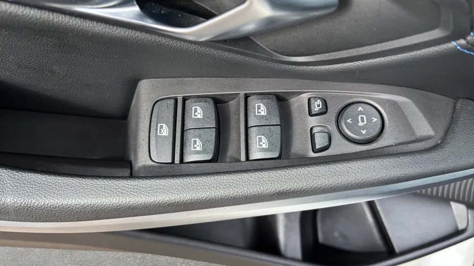 BMW Seria 3 318i M Sport aut