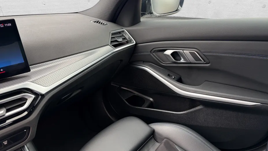 BMW Seria 3 318i M Sport aut