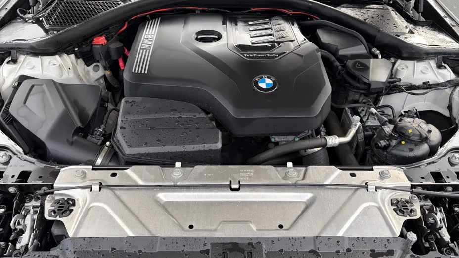 BMW Seria 3 318i M Sport aut