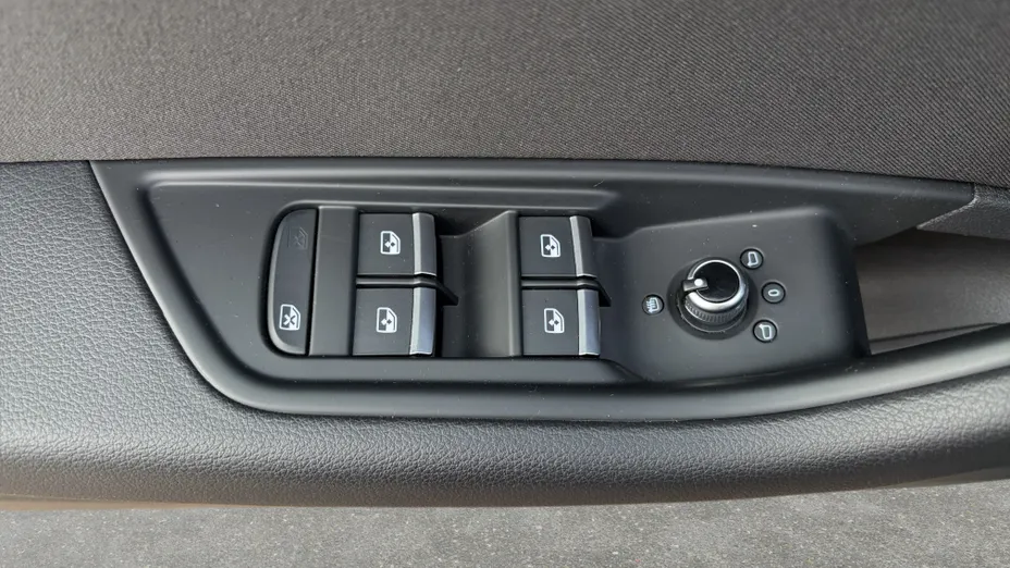AUDI A4 A4 40 TFSI mHEV Advanced S tronic