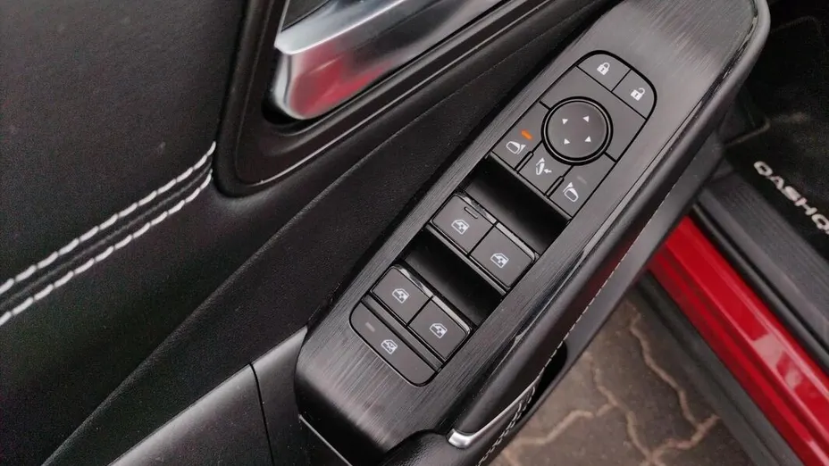 NISSAN Qashqai Qashqai 1.3 DIG-T mHEV N-Connecta Xtronic