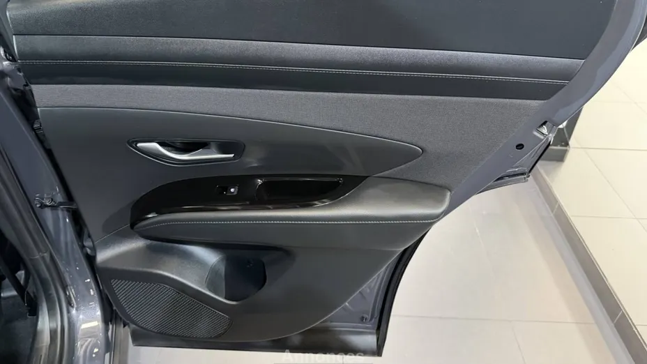 HYUNDAI Tucson -