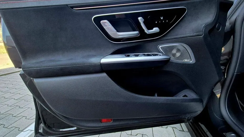 MERCEDES-BENZ EQE EQE 350+ 90.5kWh AMG Line
