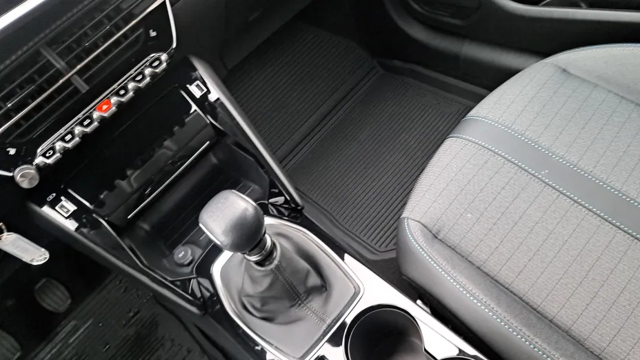 PEUGEOT 208 208 1.2 PureTech Allure S&S