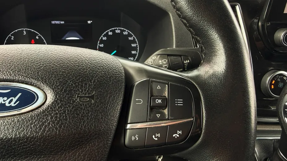 FORD Tourneo Custom Tourneo Custom 2.0 TDCi L2 Titanium SelectShift