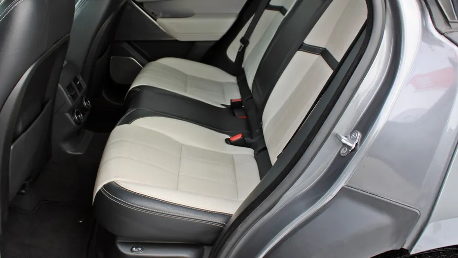 LAND ROVER Range Rover Velar Velar 2.0 SD4 R-Dynamic HSE