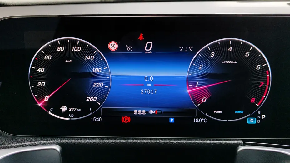 MERCEDES-BENZ GLB GLB 200 Progressive 7G-DCT