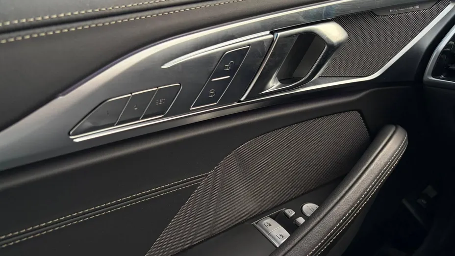 BMW Seria 8 M850i xDrive