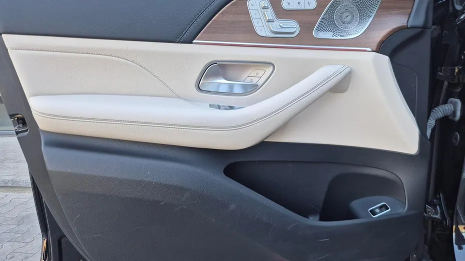 MERCEDES-BENZ GLS -