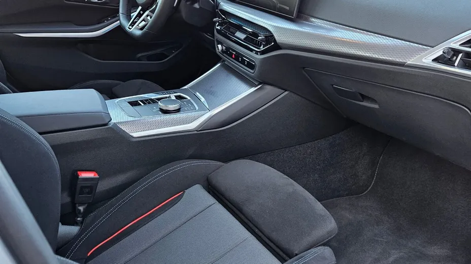 BMW Seria 3 330i xDrive M Sport sport-aut