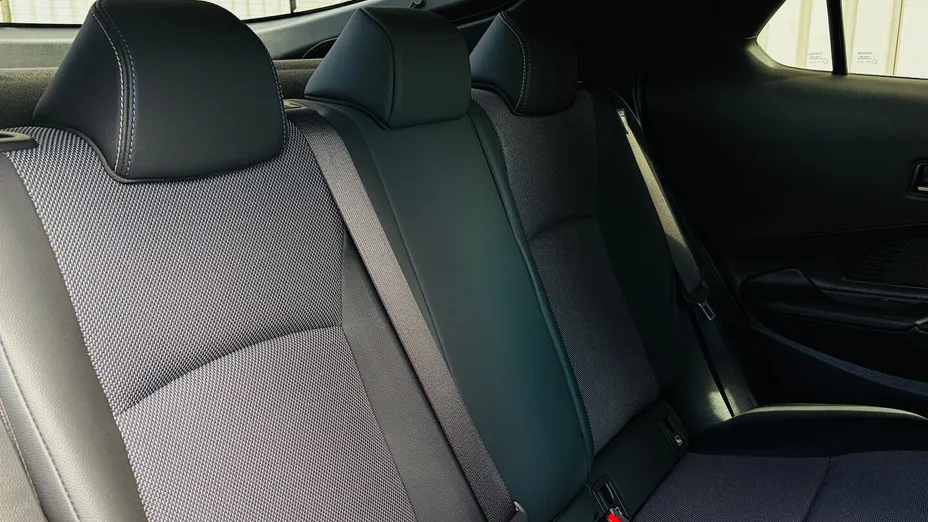TOYOTA C-HR C-HR 1.8 Hybrid Executive