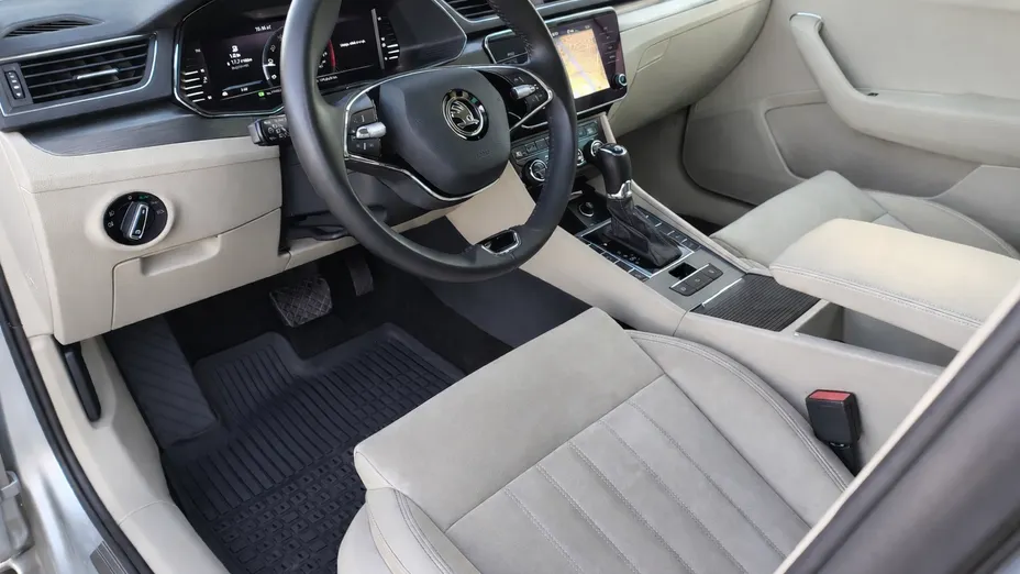 SKODA Superb Superb 2.0 TSI 4x4 Style DSG