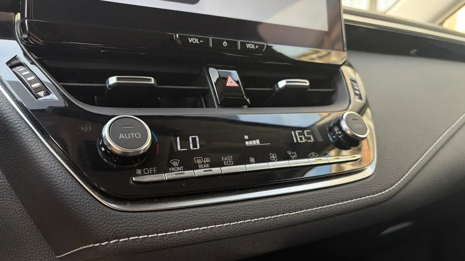 TOYOTA Corolla Corolla 1.8 Hybrid Style
