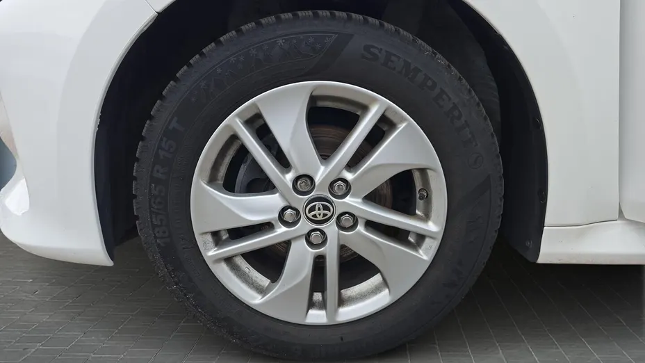 TOYOTA Yaris Yaris 1.5 Comfort