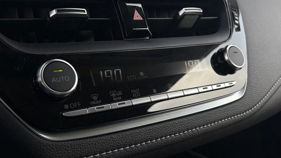 TOYOTA Corolla Corolla 1.8 Hybrid Style