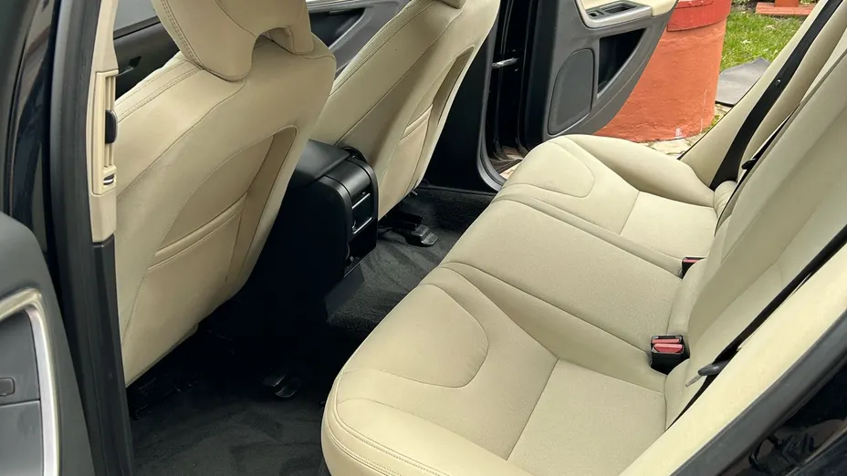 VOLVO V60 V60 D3 aut