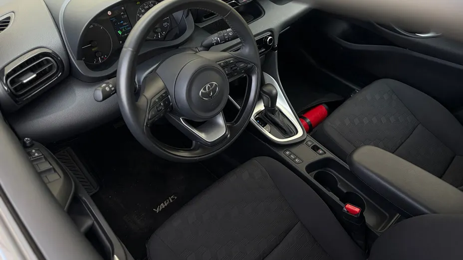 TOYOTA Yaris Yaris Hybrid 1.5 Comfort