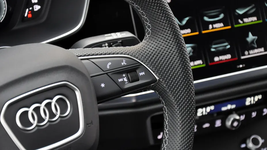 AUDI Q3 Q3 45 TFSI Quattro S-Line S tronic